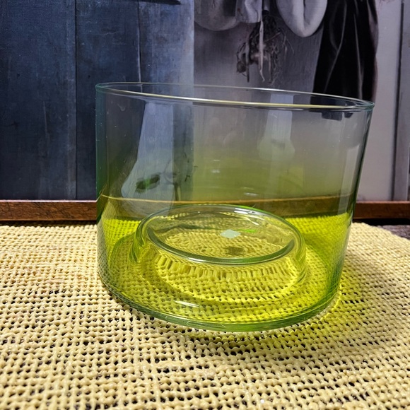 PartyLite Transparent Glass Bowl - Picture 3 of 8